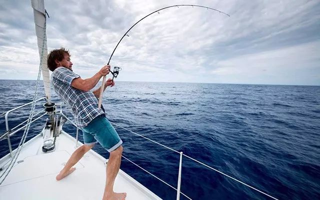 鲫鱼脱钩的原因及解决方法 - 钓鱼知识 - 普雷斯顿钓具-动力平衡钓鱼